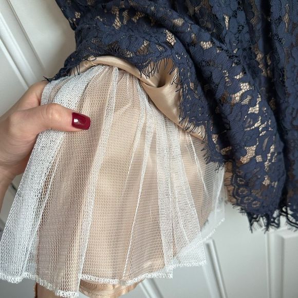 Eliza J Navy Blue Lace Halter Dress nude gold neck detail size 8 - Picture 7 of 8